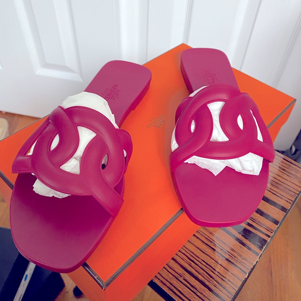 Authentic Hermes Aloha Sandals